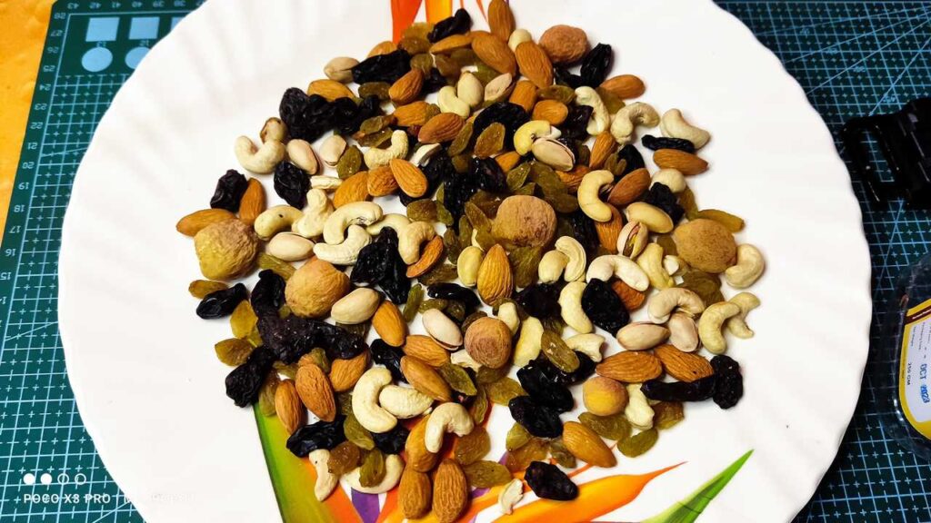 Get Fresh Mix Dry Fruits|Mix Dry Fruit|Nutmix|Almonds|Nut Mix Green|Black Raisin|Apricots|Cashews|Raisins|Pistachios|Walnuts|250 g|Fresh Dry Fruits|Get Fresh|Amazon|Whats In Box