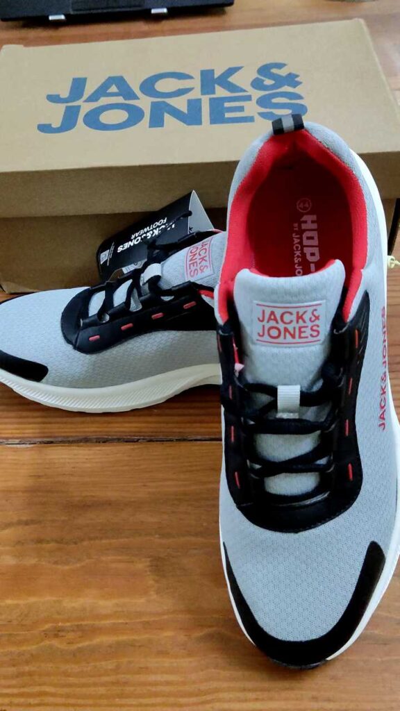 Jack & Jones|Grey & Black|Casual|Men Sneakers|Jack & Jones Sneakers|Jack & Jones Grey & Black Casual Men Sneakers|Casual Sneakers|Jack & Jones|Amazon|Whats In Box