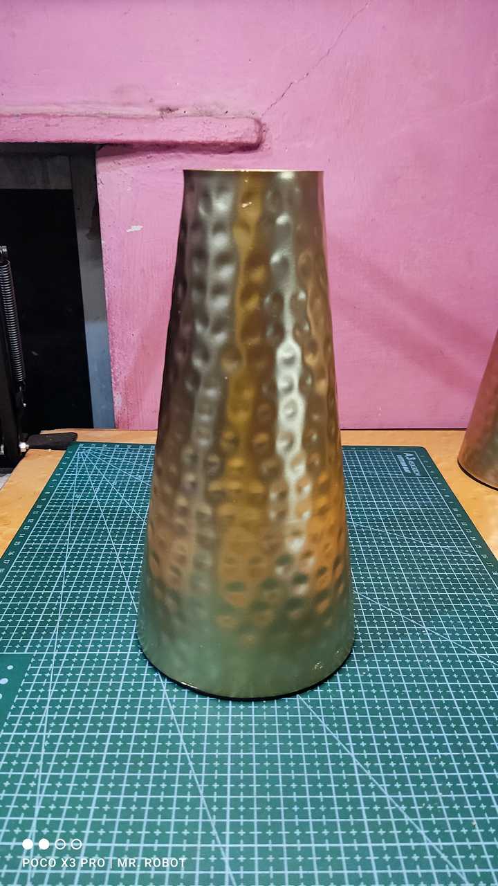 Hammered Metal|Gold Flower Vase|Vintage|Home Decor|Metal Gold Flower Vase|Metallic Flower Vase|Table Gold Flower Vase|Home Decoration|Gift|Vase|Amazon|Whats In Box